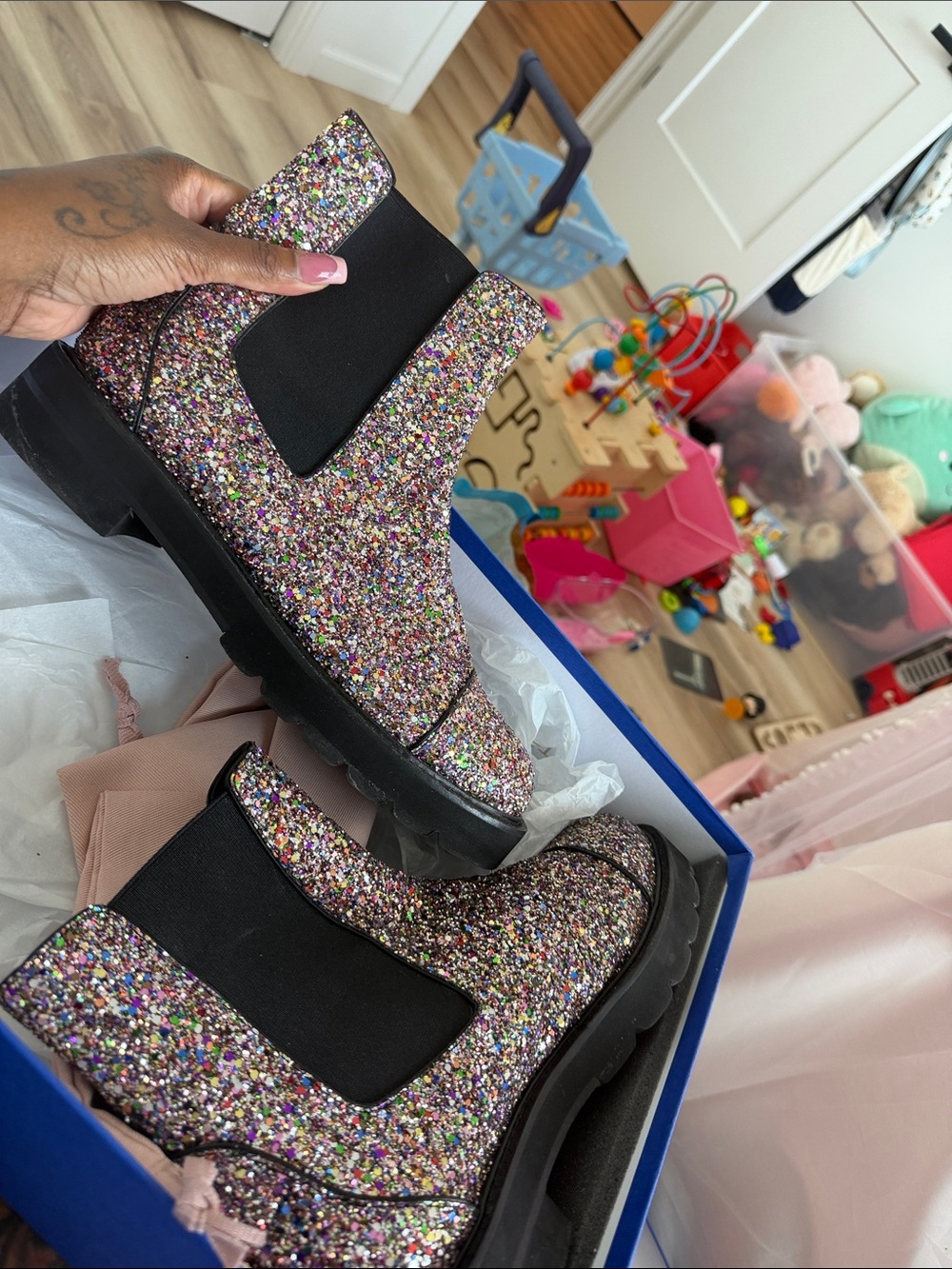 Stuart Whitman Glitter Chelsea Boots - Pink Multicolor
